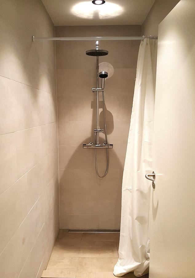 Chambre Quadruple Économique avec Salle de Bains Commune